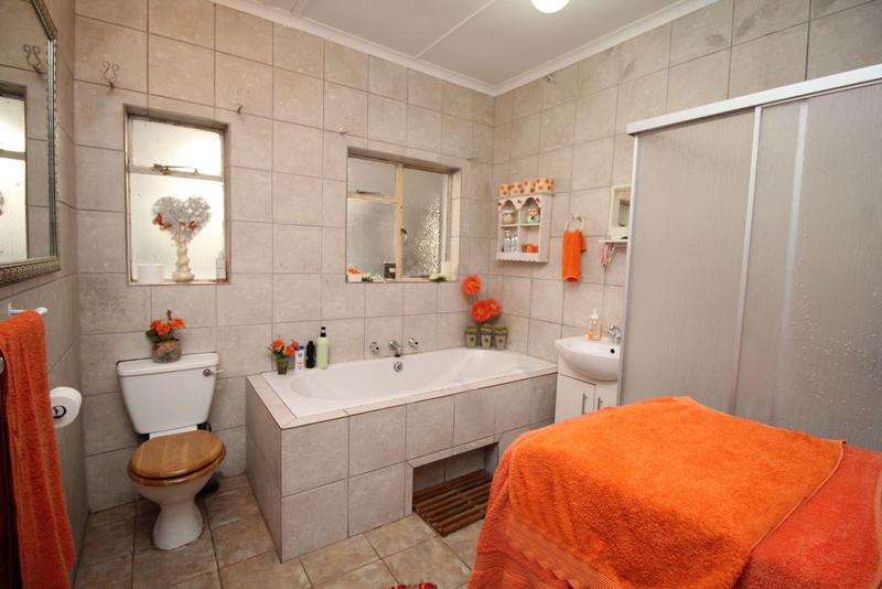 3 Bedroom Property for Sale in Churchill Estate Western Cape